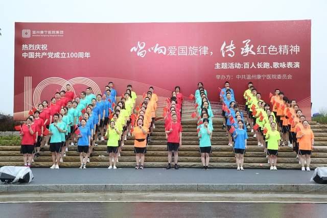 吃星星的恐龙男孩